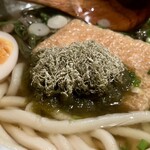葉隠 - とろろ昆布イン