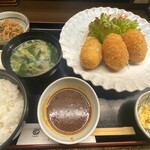 Tonkatsu Tei Amanoya - カニクリームコロッケ定食