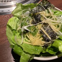 合奇苑 - サラダ美味しかった〜（二口食べた後）