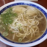 中華そば 蘭らん - 料理写真:中華そば（中）1.5玉　￥800　チャーシュー引きずり出し