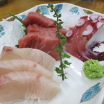 百味 - 刺身3種盛り　鮪、蛸、カンパチ