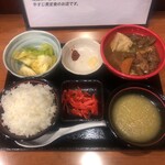 領寿庵 - 牛すじ煮定食