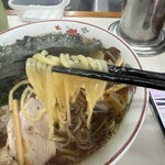 青島食堂 - 麺リフト