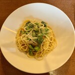 L'OSTERiA - 菜花とアンチョビのスパゲッティ　アーリオ・オーリオ