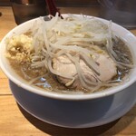 麺屋 本日も晴天です - ラーメン並盛800円(麺230g)