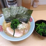 横浜ラーメン 町田家 - 