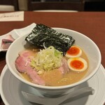 酒肴場 屯 - 【限定】味噌らぁ麺〜豊盃酒粕仕立て〜¥1250、海鮮丼¥500