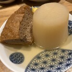 Sushi To Oden Ninoya - 大根220円と栃尾揚げ165円　栃尾揚げのおでんはあまり見ないから嬉しい♪