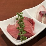 酒肴場 屯 - 大間のまぐろ、赤身と中トロ