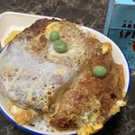 中華料理 末広 - ミニカツ丼サイズ感