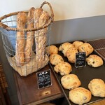 空と麦と - 購入しなかったが、バゲット気になる