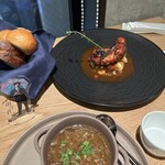 Bistro cafe Junno's Table - 