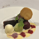 サラマンジェ ドゥ カジノ - 