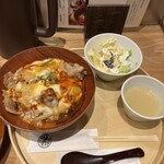 Nagoya Kochin Oyakodon Tori Shimizu - 