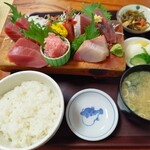 大衆割烹 出羽 - おさしみ定食1870円