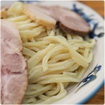 丸長 - コシのある麺