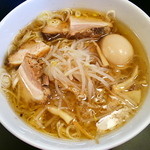 ら～めん　晴々 - 焦がしにんにくラーメン + 味玉 (チャーシュー特別載せ）