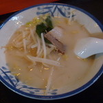 上海潮 - とんこつラーメン