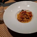 海鮮 イタリアンバル ルチアーノ - まぐろのトマト味パスタです〰️‼️