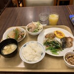 ホテルルートイン 徳山駅前 - 朝食バイキング　いつもの朝食の3倍以上の量を食べてしまいました。