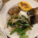 ホテルルートイン - 小松菜の胡麻和え､鯖塩焼き､オムレツ､ササミ揚げ