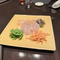 中国料理 カリュウ(ヨコハマ グランド インターコンチネンタル ホテル) - 鮮魚のサラダ仕立て（混ぜる前）