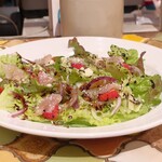 トリワイン ＰＩＫＯＳＨＨＨＵ - いちごと鶏生ハム バルサミコソース サラダ仕立て