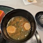 横浜なだ万 - 赤出汁（富士山・楓共通）