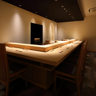 シンプルな空間に研ぎ澄まされた美意識が宿る