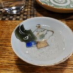 にほん酒と肴 酔音 - 黒いゴミのように見えるけれど、楽の世のオリ。全然問題なし！