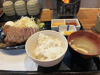 牛かつ冨田 - 