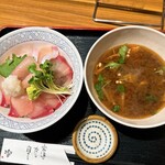 楽家 - 寒ぶり丼とあら汁