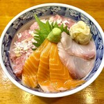 Green onion fatty salmon hamachi bowl