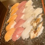 Sushi Shabu Shabu Sukiyaki Hanko Shitsude Tabehoudai Mo-Ton - 手書きオーダー制のお寿司