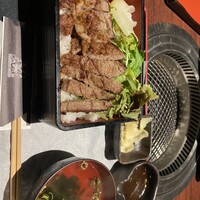 肉匠 牛虎 西中島店 - 