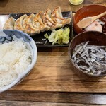 肉汁餃子のダンダダン - 肉汁焼餃子ランチ