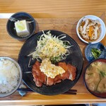 家庭料理と肉 居酒屋伸 - 