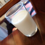 Resutoran Tsuta - 牛乳