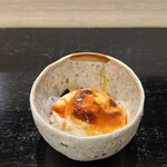 島津 - 【虎河豚白子丼】★★★★
      クリーミーな白子が酢飯と絡み、美しく旨味が引き立つ！
      香ばしさが味わいのアクセントになり、噛んでも飽きることなく美味しさがつづく！