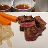 Okahan - 『サーロイン小角ステーキ（60ｇ）&桑焼ハンバーグ（80ｇ）（2500円税込）』のステーキ