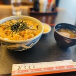 Gorakutei - ランチ カツ丼