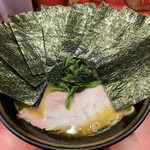 横浜家系総本山 吉村家直系店 ラーメン内田家 - 