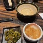 勝烈亭 新市街本店 - 高菜漬け・おろし・胡麻