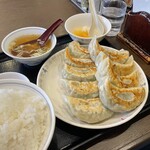 北海 - 餃子定食、大餃子３ケ追加