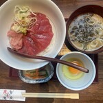 圓 弁柄 - 三崎マグロ　ネギトロ&漬け丼　1250円