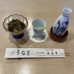 Masuya - 胡麻サバと日本酒（熱燗、この日は新潟の鶴亀）