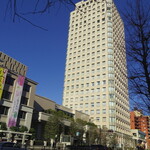 群林堂 - 講談社の新社屋のタワー