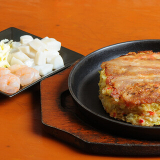 ふわふわ食感と軽さが魅力！当店自慢の「お好み焼き」をご紹介