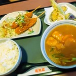 若鯱家 - カレーうどん定食。おろし串カツ、ご飯大盛り無料なので大盛りです〜