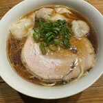 松戸中華そば 富田食堂 - 醤油ワンタンらぁ麺